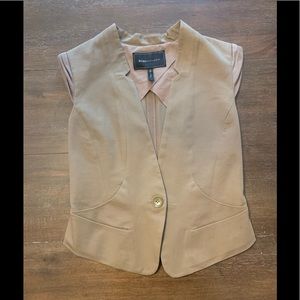BCBGMAXAZRIA Short Vest